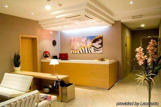 Hotel Main Street Серасоло Интерьер фото